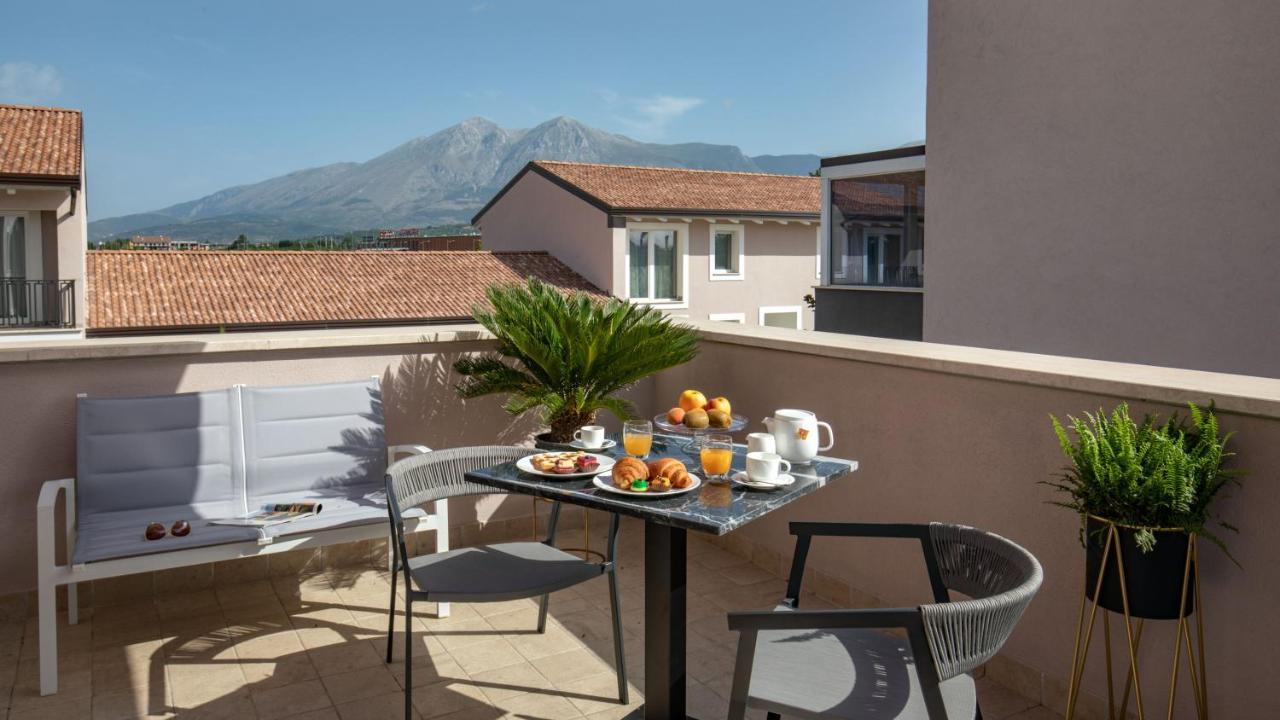 Hotel Della Piana Avezzano Eksteriør billede